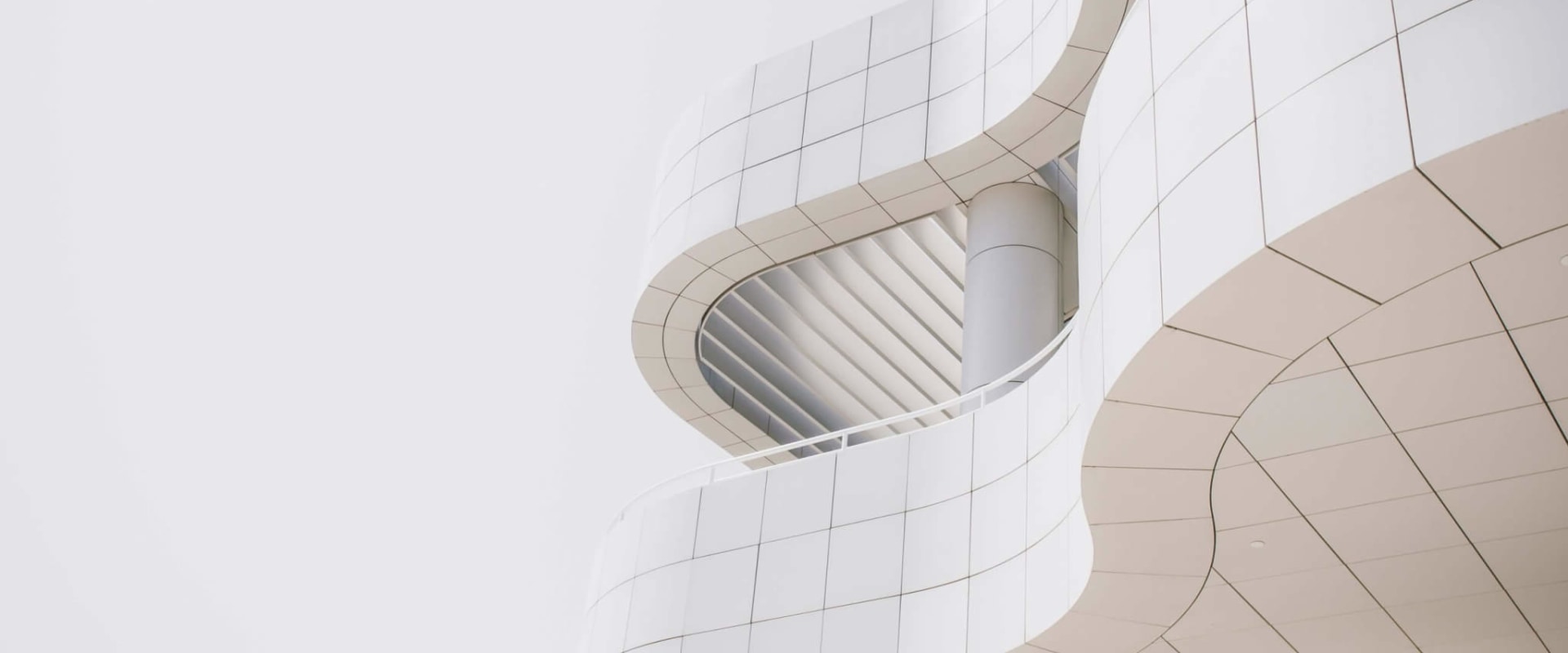 Tipps und Techniken für Architekturfotografie auf Reisen